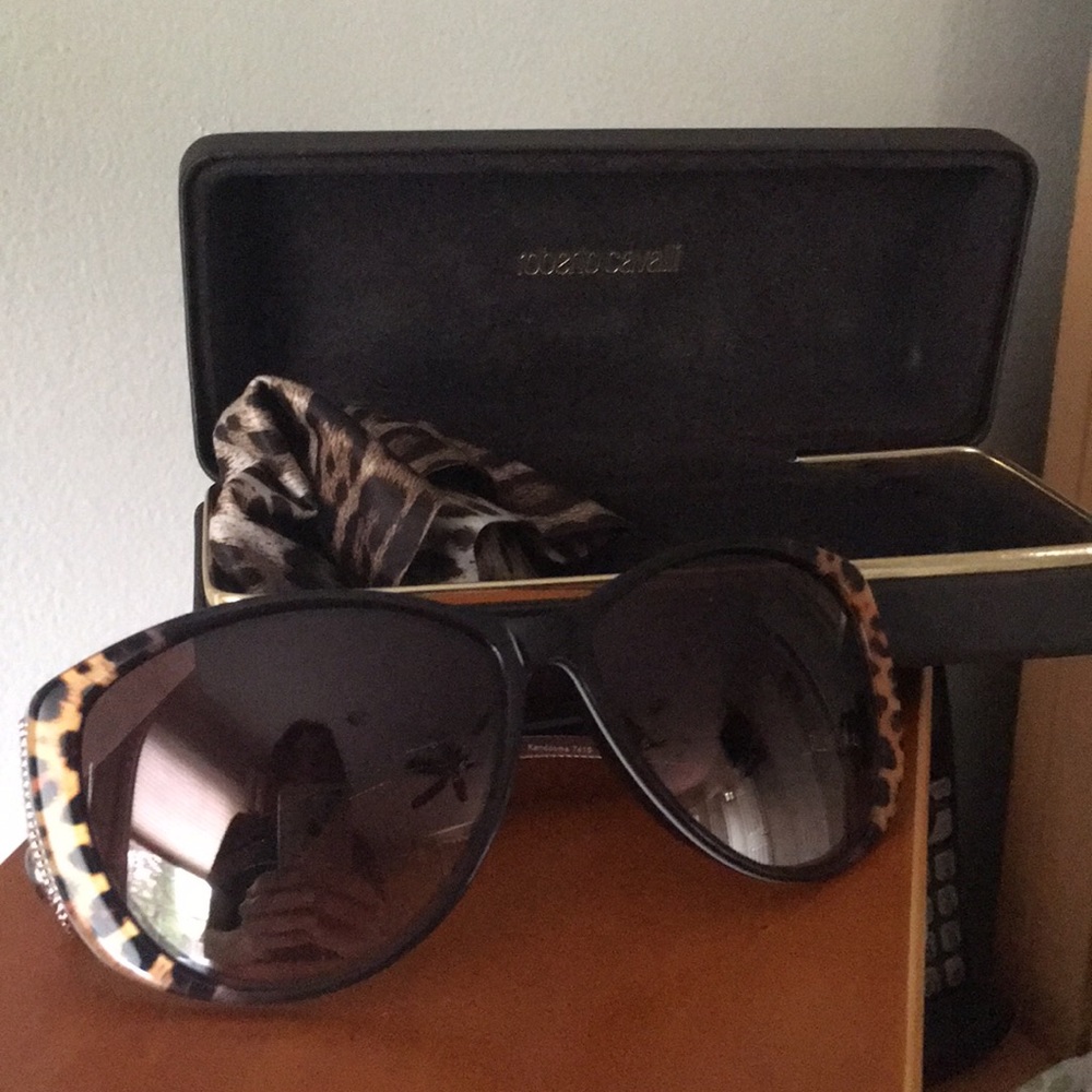 RobertoCavelli sunglasses
